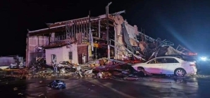 Tornadoes Hit Southern Plains, Killing at Least 2 in Texas